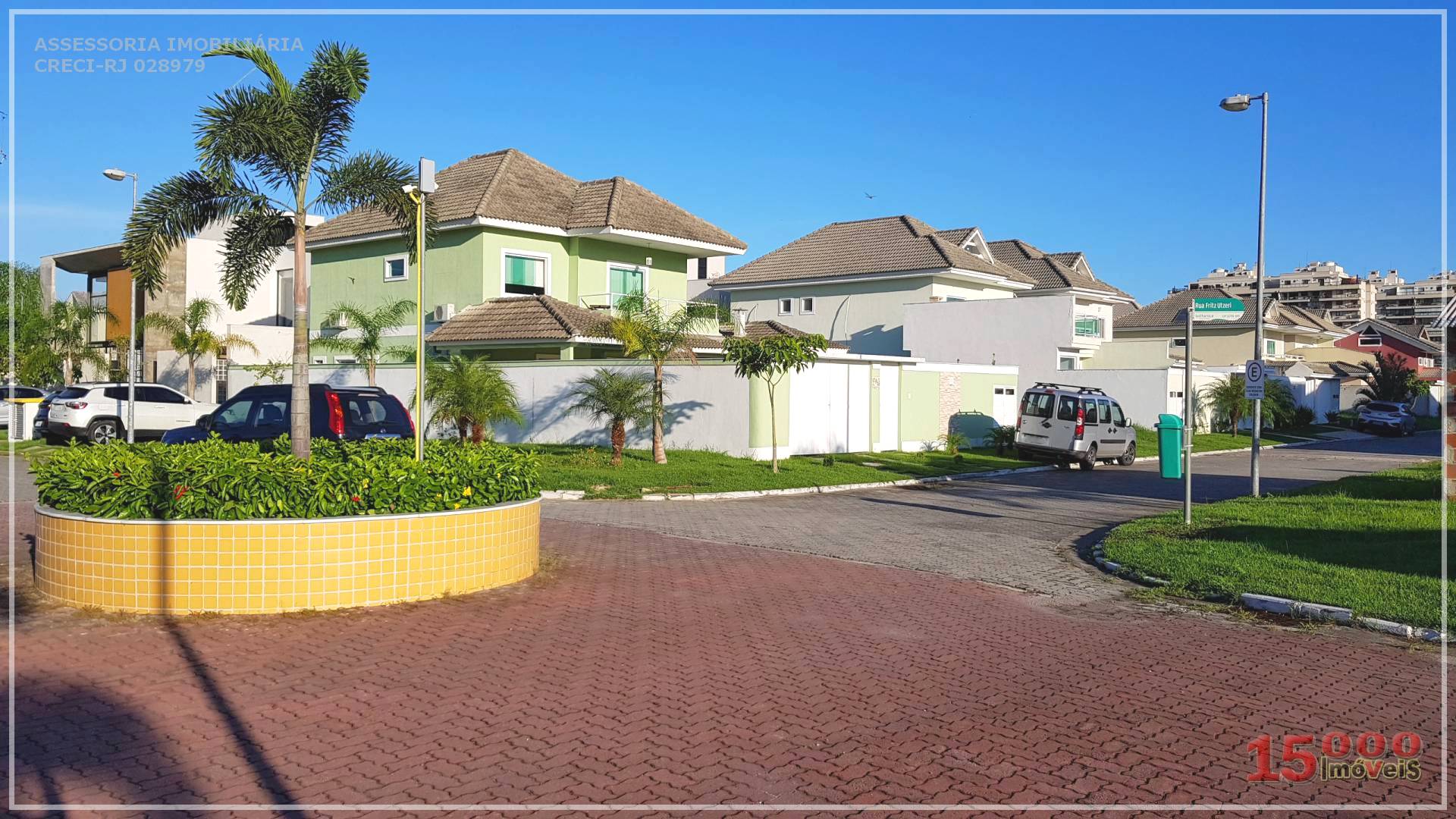 Rua interna do condomínio